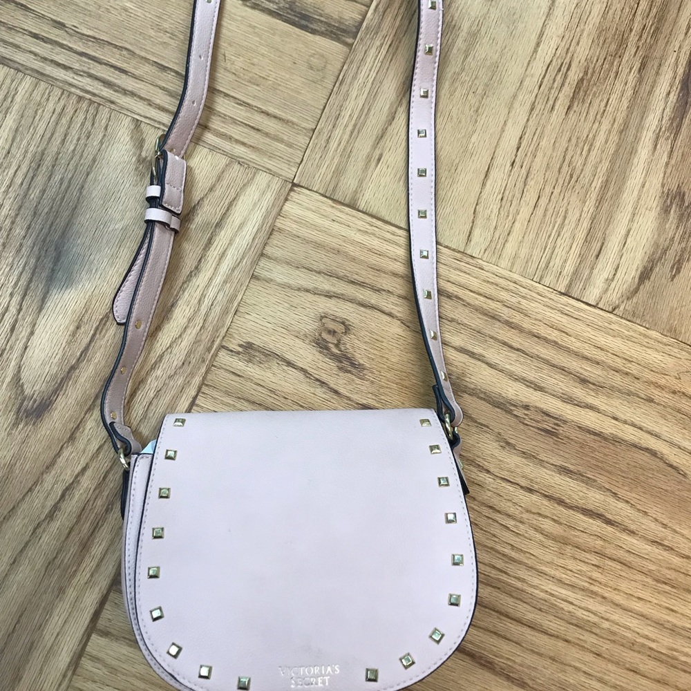 Victoria Secret purse($10)